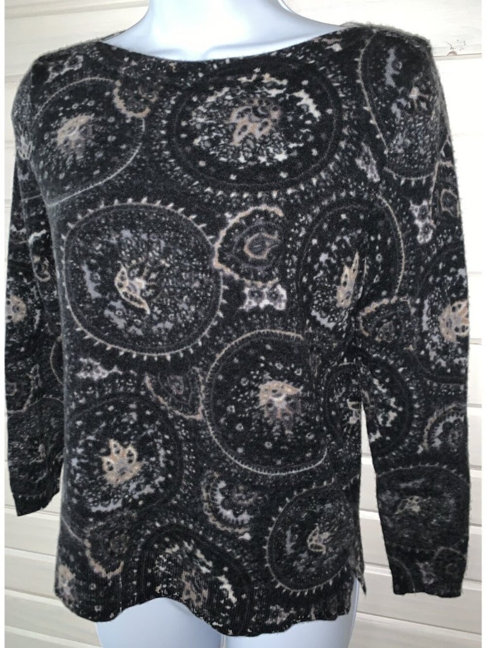 TALBOTS Sz PETITES SMALL PS 100% Merino Wool Medallion Boat Neck Sweater EUC